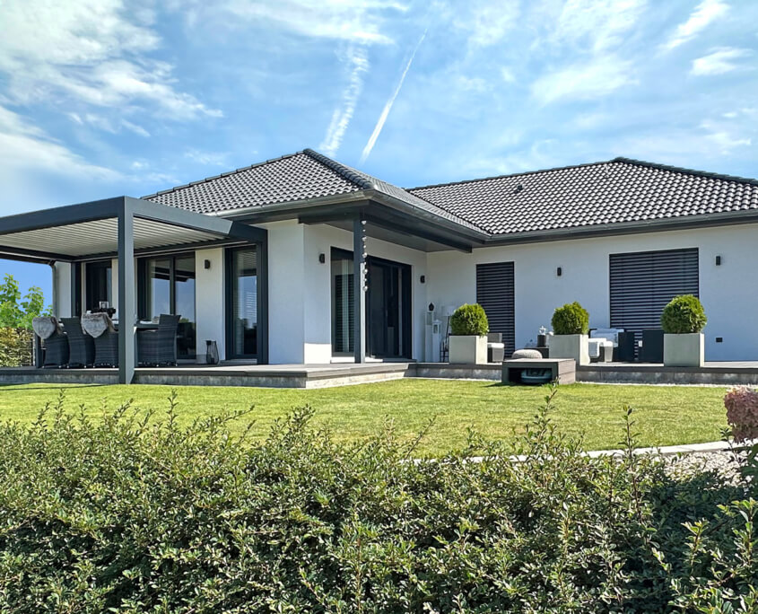 EG Holzbau aus Franken • Einfamilienhaus • Bungalow EG Holzbau aus Franken • Einfamilienhaus • Bungalow