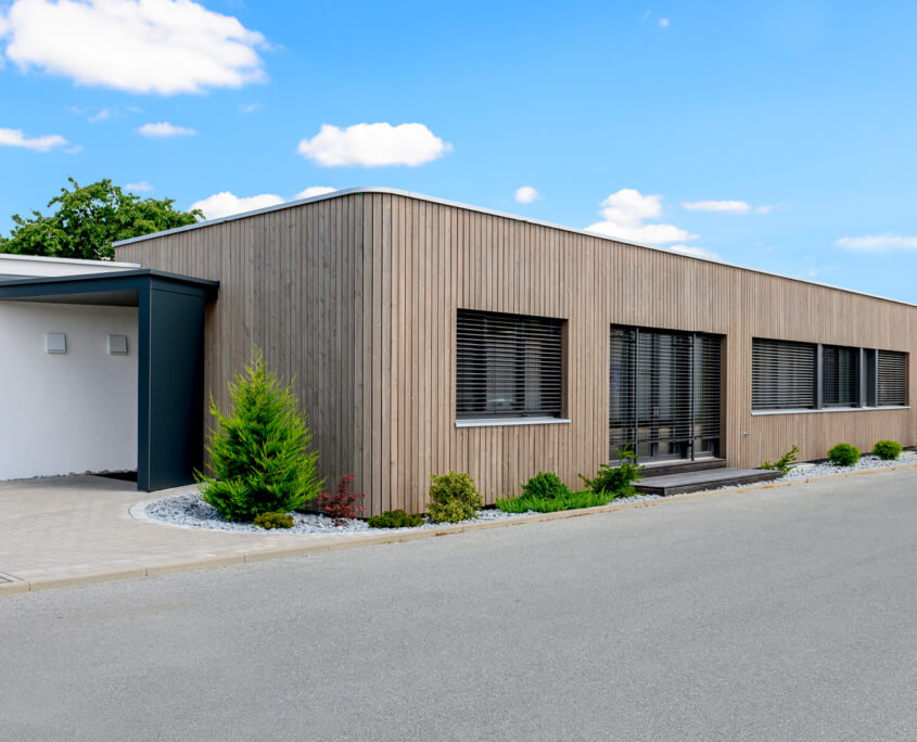 EG Holzbau aus Franken • Gewerbebau • Zahnarztpraxis EG Holzbau aus Franken • Gewerbebau • Zahnarztpraxis