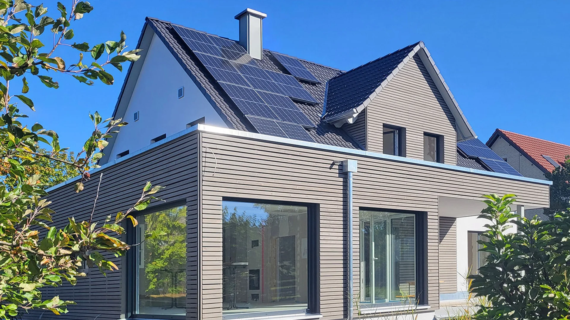 EG Holzbau aus Franken • Gewerbebau • Zahnarztpraxis